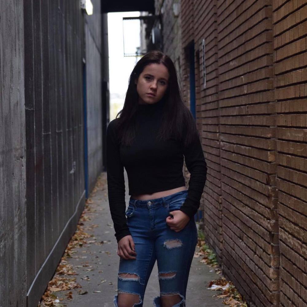 Meet your Posher, Arielle